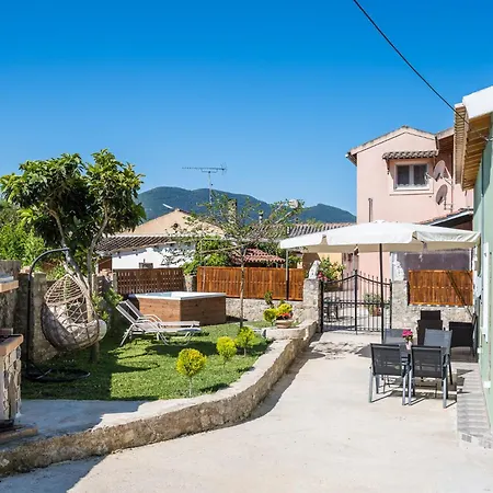 Nyaraló Alexandra's Stone House With Private Tub By Konnect