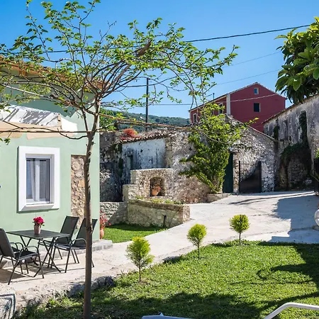 Alexandra's Stone House With Private Tub By Konnect